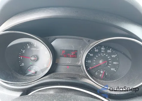 2016 Kia Sedona Lx z USA, uszkodzony, nr VIN KNDMB5C17G6202046